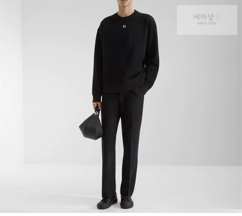 Fendi 펜디 메탈 FF 로고 코튼 스웨터 니트 블랙 의류 2번 이미지