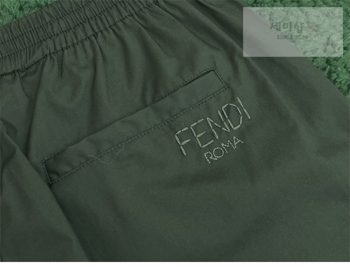 Fendi 펜디 버뮤다 코튼 숏 팬츠 블랙 의류 19번 이미지