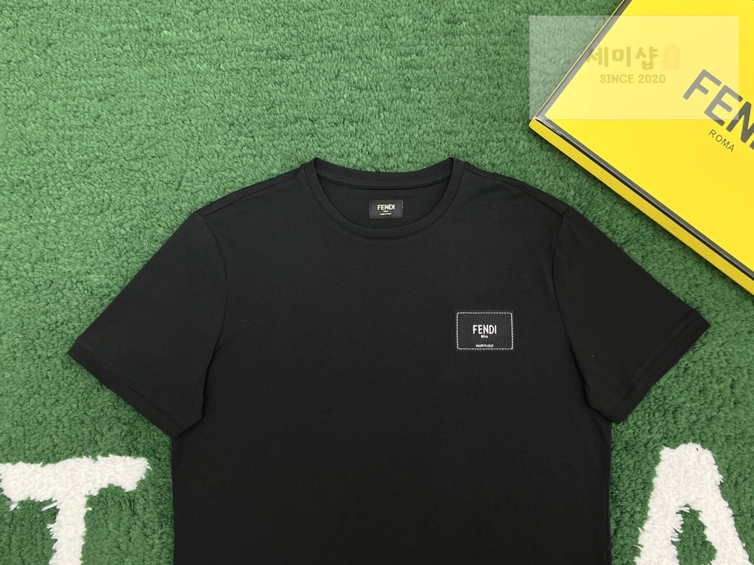 Fendi 펜디 자카드 라벨 레귤러 핏 코튼 저지 반팔 티셔츠 “2COLOR” NO.1 의류 6번 이미지
