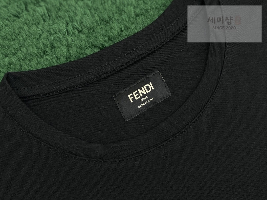 Fendi 펜디 자카드 라벨 레귤러 핏 코튼 저지 반팔 티셔츠 “2COLOR” NO.1 의류 7번 이미지