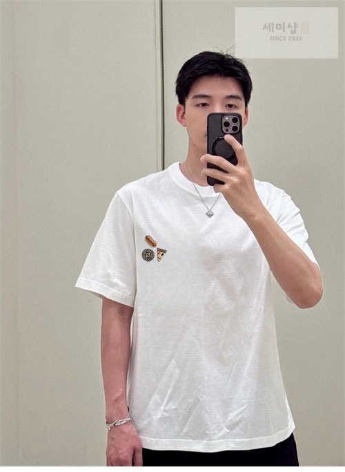 Fendi 펜디 펜딜리셔스 반팔 티셔츠 2컬러 의류 16번 이미지