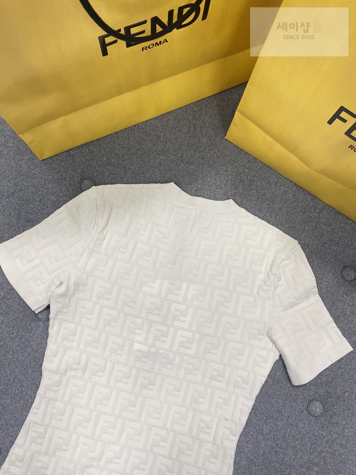 Fendi 펜디 화이트 FF 안타르시아 비스코스 니트 반팔 티셔츠 의류 11번 이미지