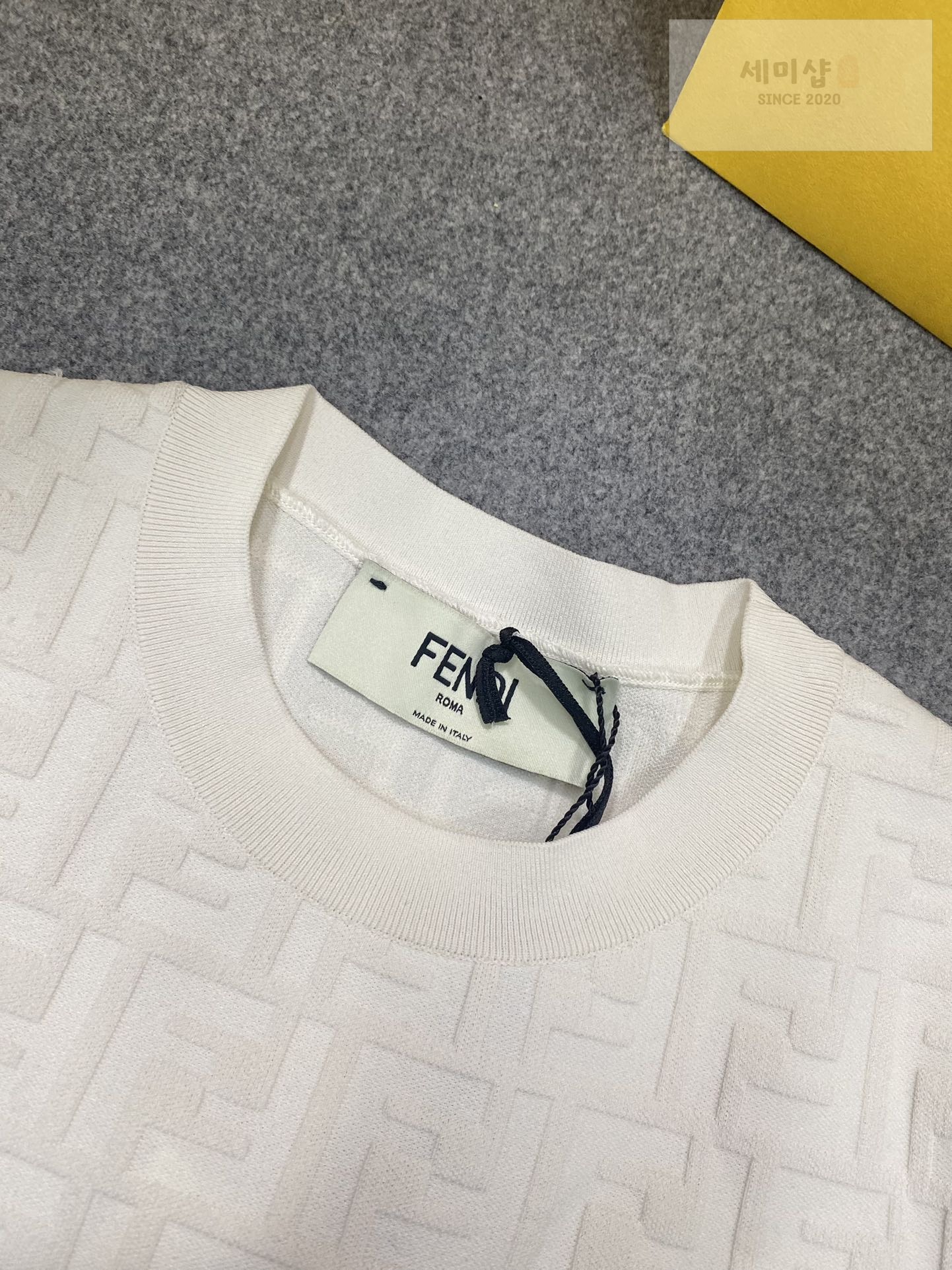 Fendi 펜디 화이트 FF 안타르시아 비스코스 니트 반팔 티셔츠 의류 13번 이미지