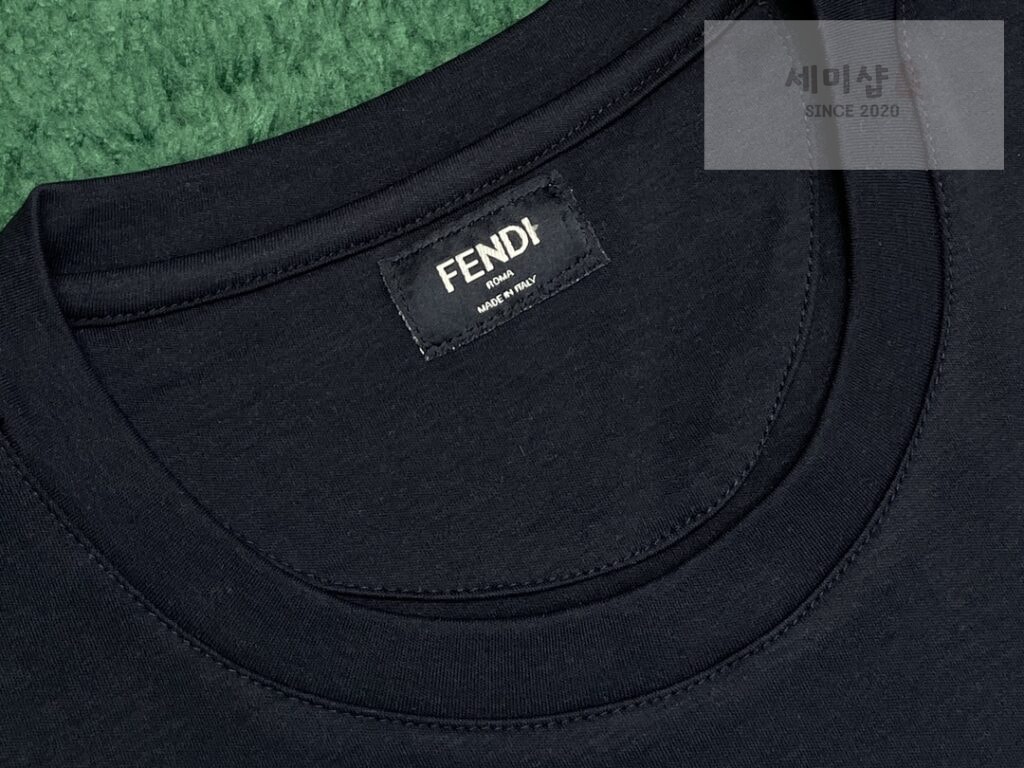 Fendi 펜디 24SS Label 라운드 반팔 티셔츠 블랙 의류 6번 이미지
