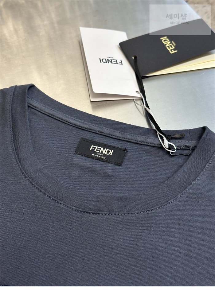 Fendi 펜디 3D 자수 코튼 반팔 티셔츠 의류 8번 이미지