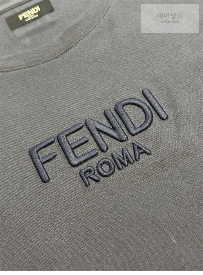 Fendi 펜디 3D 자수 코튼 반팔 티셔츠 의류 9번 이미지