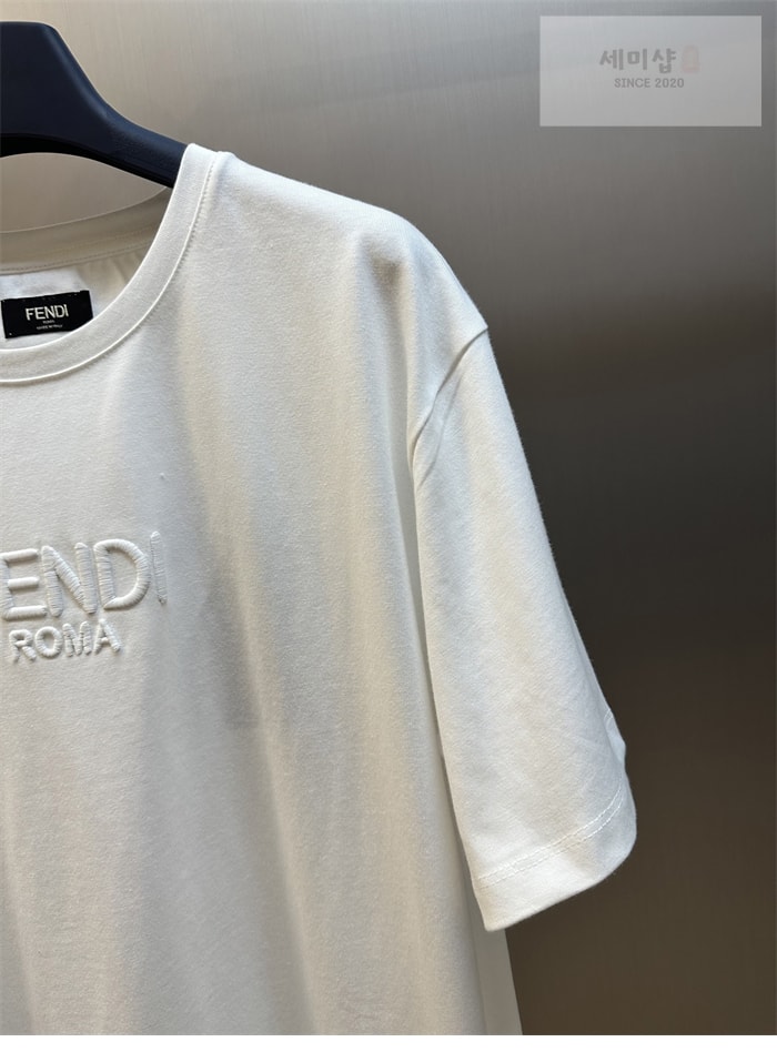 Fendi 펜디 3D 자수 코튼 반팔 티셔츠 의류 15번 이미지