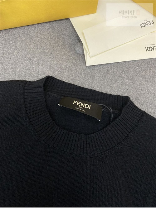 Fendi 펜디 FF 다이고널 울 니트 스웨터 의류 15번 이미지