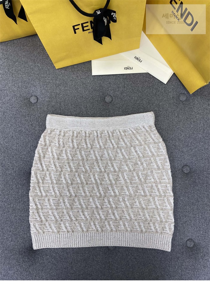Fendi 펜디 FF 로고 울 반팔 카라 니트 티셔츠/스커트 세트 의류 15번 이미지