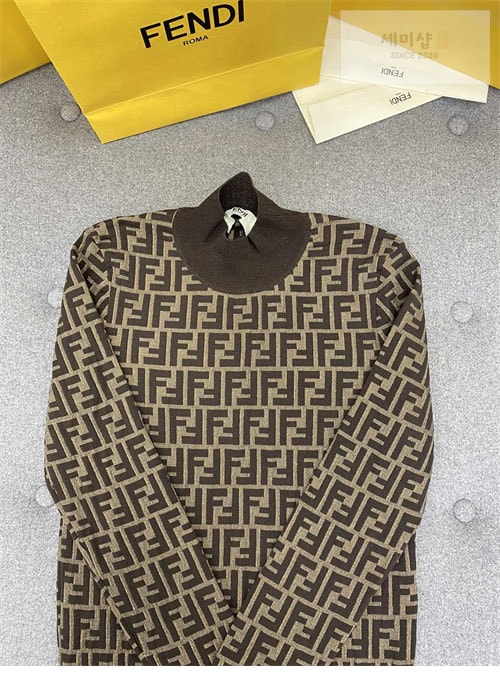Fendi 펜디 FF 모티프 올오버 여성 긴팔 니트 스웨터 의류 15번 이미지