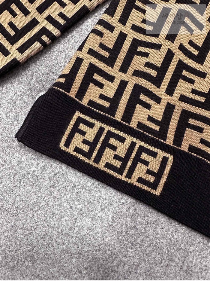 Fendi 펜디 FF 모티프 클래식 라운드 니트 의류 15번 이미지