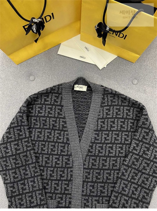 Fendi 펜디 FF 자카드 리버시블 캐시미어 가디건 의류 13번 이미지