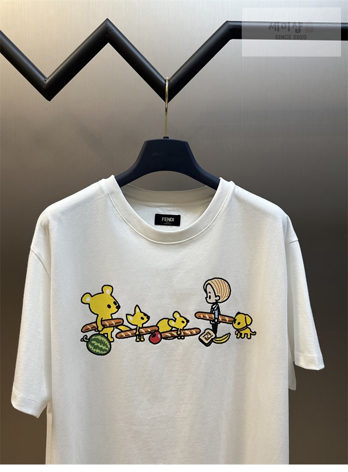 Fendi 펜디 TAROUT 실비아 앤 바게트 티셔츠 의류 6번 이미지