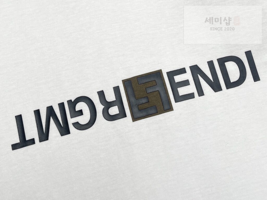 Fendi 펜디 x FRGMT 라운드 반팔 티셔츠 화이트 의류 7번 이미지