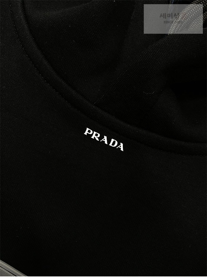 P R A D A 프라다 테크니컬 코튼 후디 의류 18번 이미지