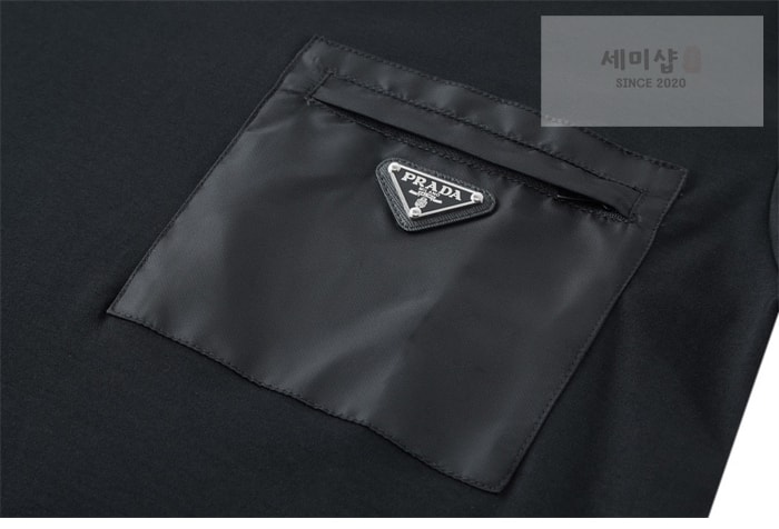 P R A D A 프라다 트라이앵글로고 리나일론 저지 티셔츠 의류 15번 이미지