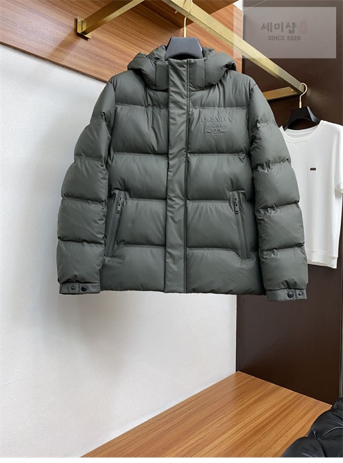 P R A D A 프라다 24FW 로고 패딩 자켓 의류 2번 이미지