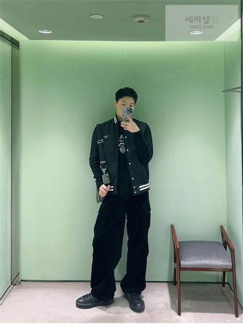 P R A D A 프라다 24FW 리나일론 베스트 의류 2번 이미지
