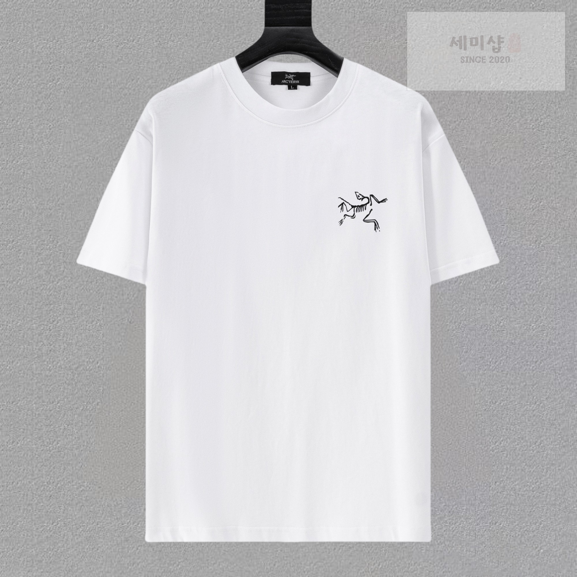 Arc Teryx 아크테릭스 아티스트 리리즈 시오타니 나오 티셔츠 화이트 의류 1번 이미지