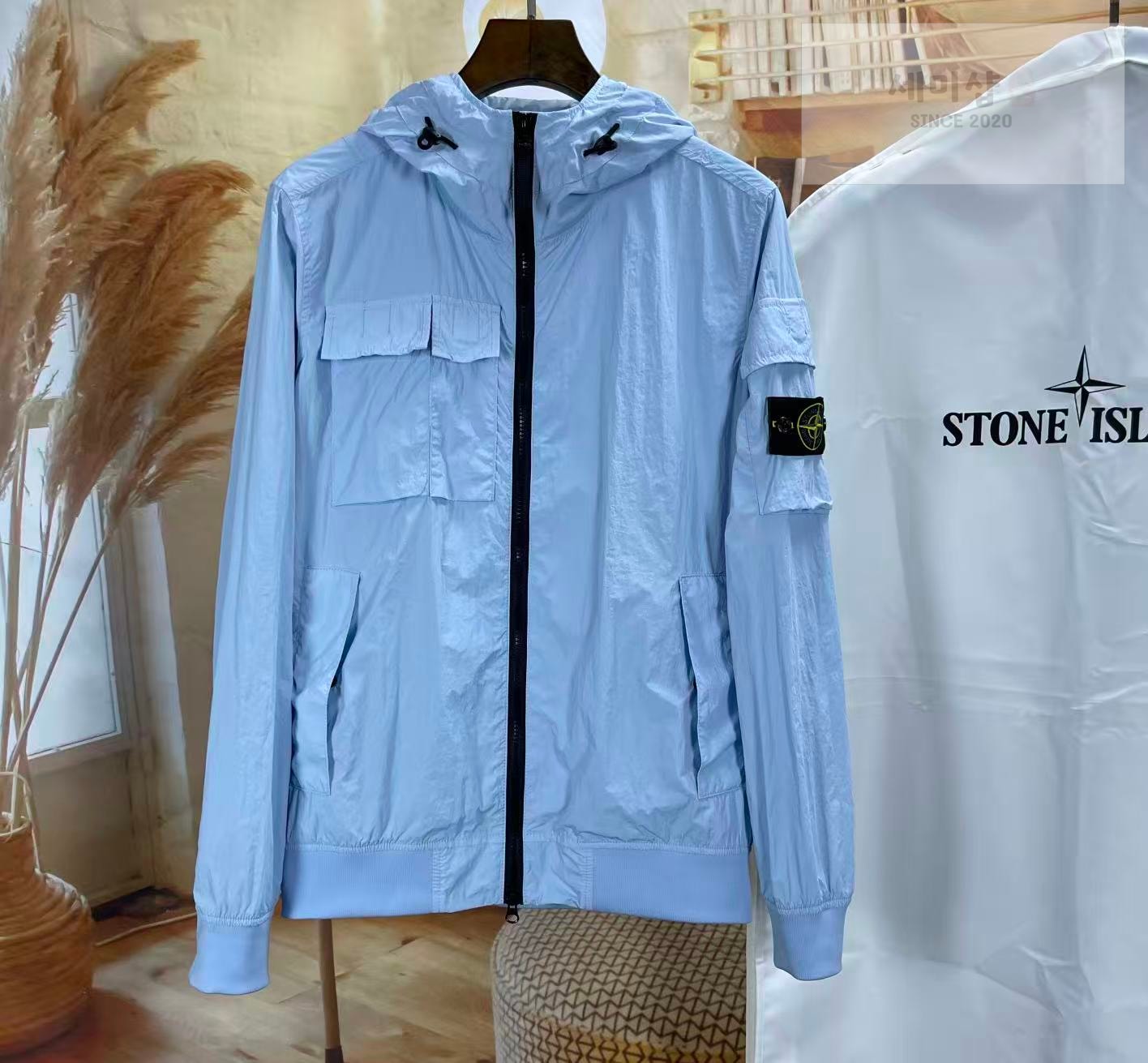 Stone Island 스톤아일랜드 라이트 소프트 쉘 R 후드 바람막이 블랙 의류 2번 이미지