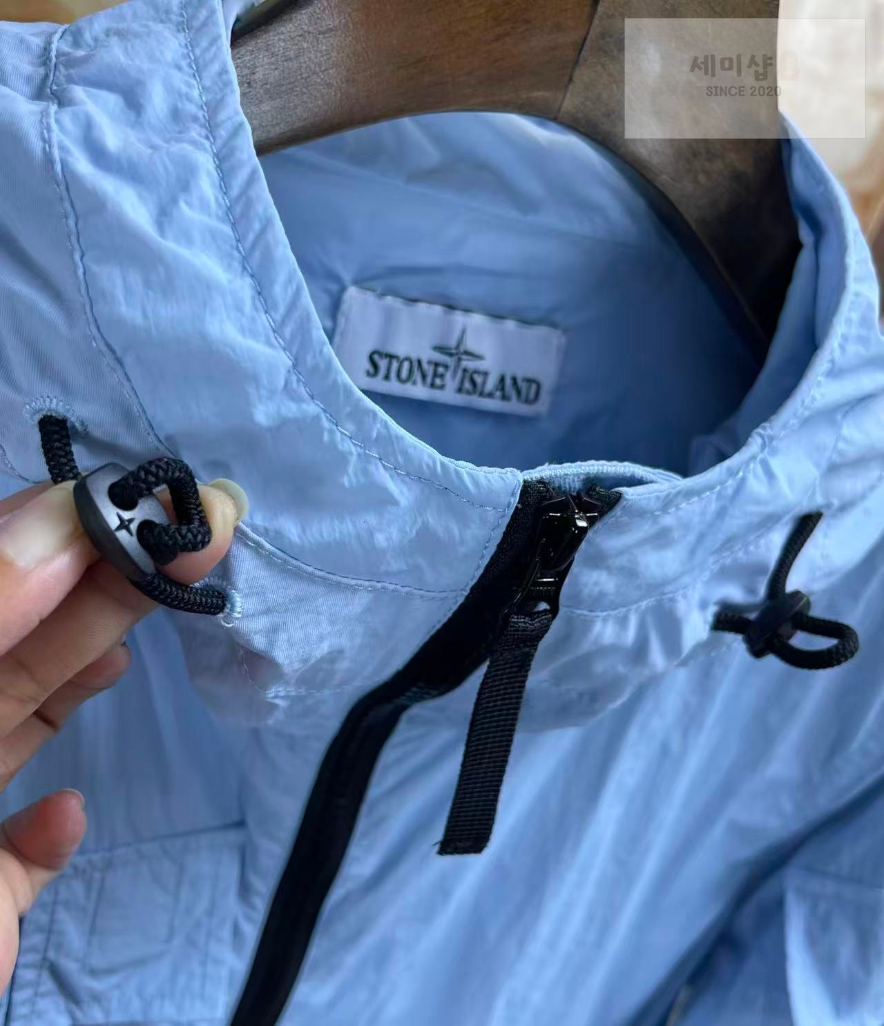 Stone Island 스톤아일랜드 라이트 소프트 쉘 R 후드 바람막이 블랙 의류 5번 이미지