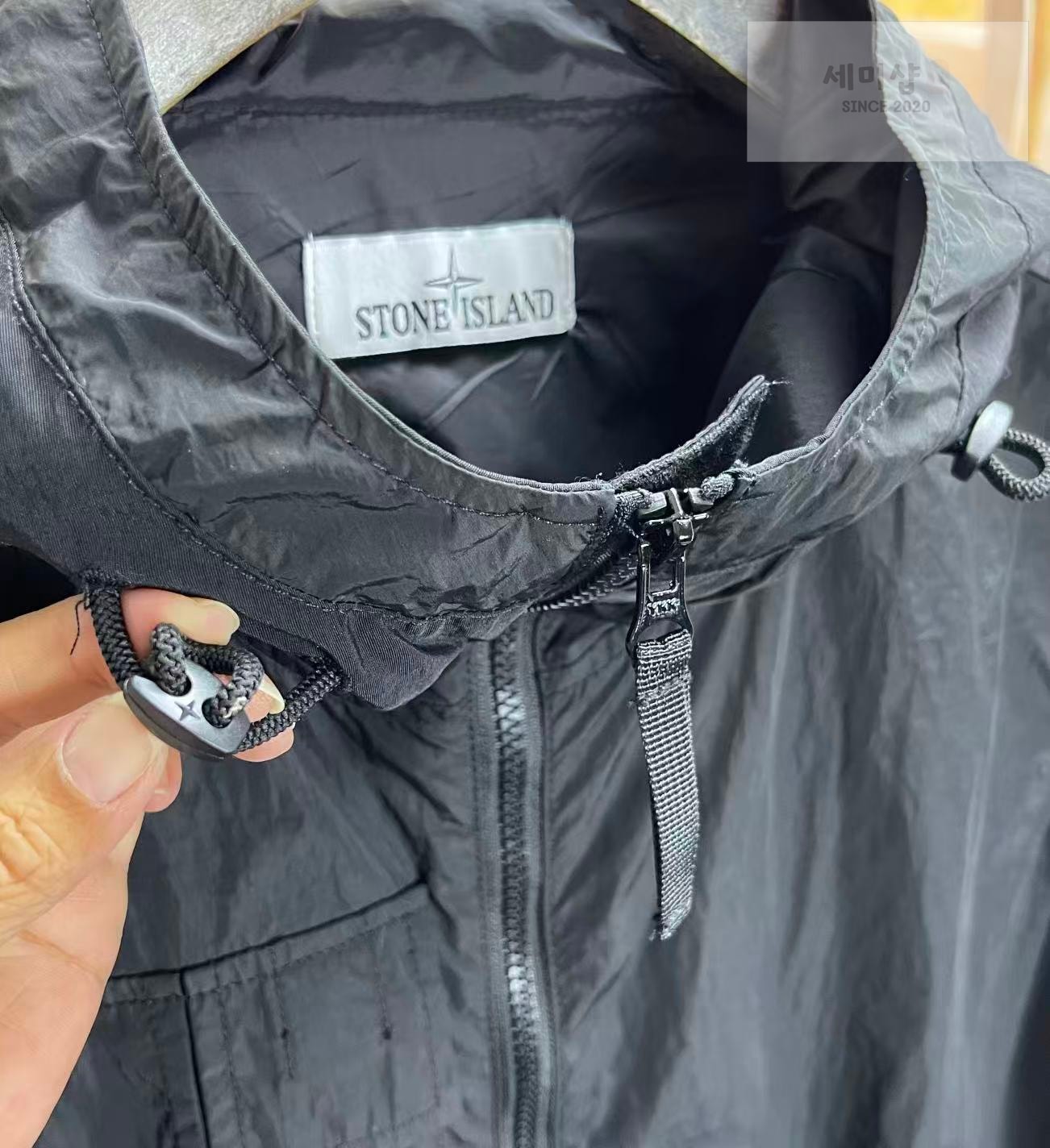 Stone Island 스톤아일랜드 라이트 소프트 쉘 R 후드 바람막이 블랙 의류 11번 이미지