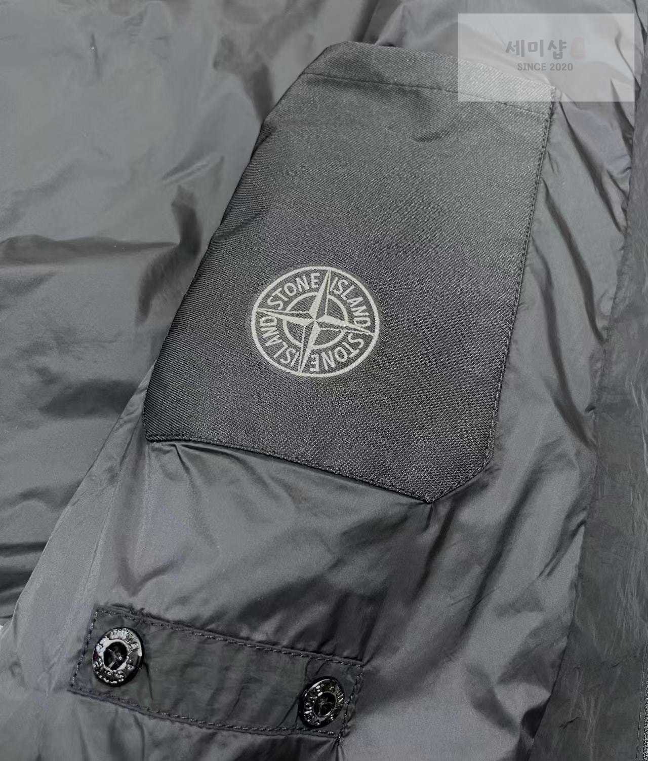 Stone Island 스톤아일랜드 라이트 소프트 쉘 R 후드 바람막이 블랙 의류 13번 이미지