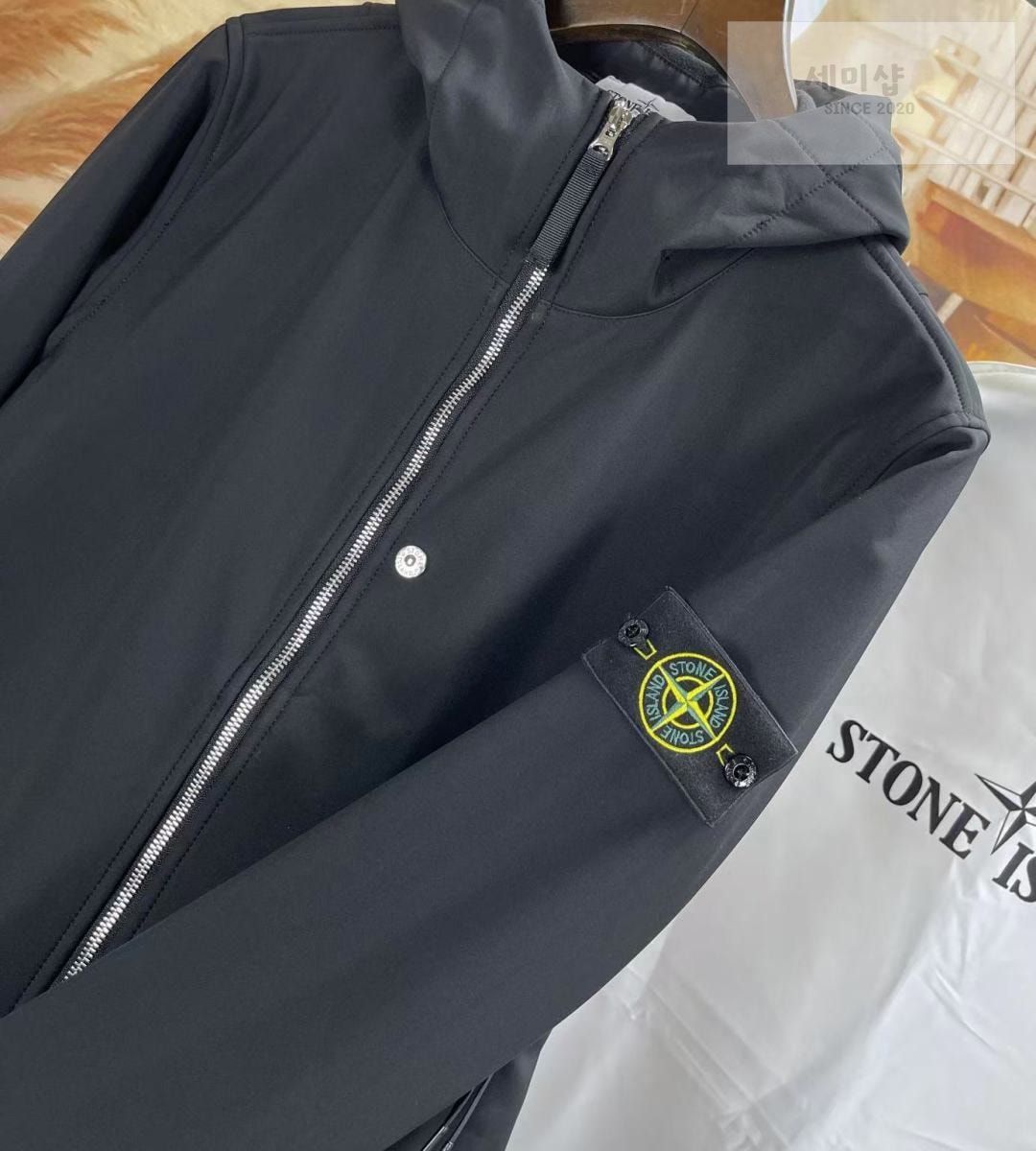 Stone Island 스톤아일랜드 소프트 쉘 프리모로프트 인슐레이션 후드 자켓 블랙 의류 1번 이미지