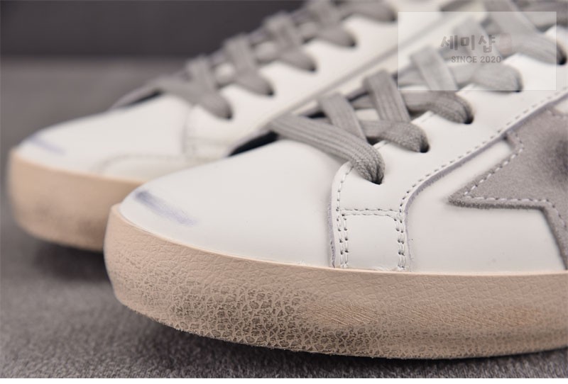 Golden Goose 골든구스 볼스타 레더 스니커즈 화이트 그레이 신발 12번 이미지