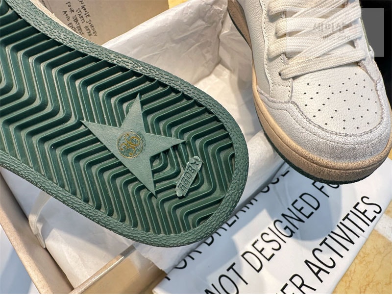 Golden Goose 골든구스 볼스타 스니커즈 그린 스타 신발 18번 이미지