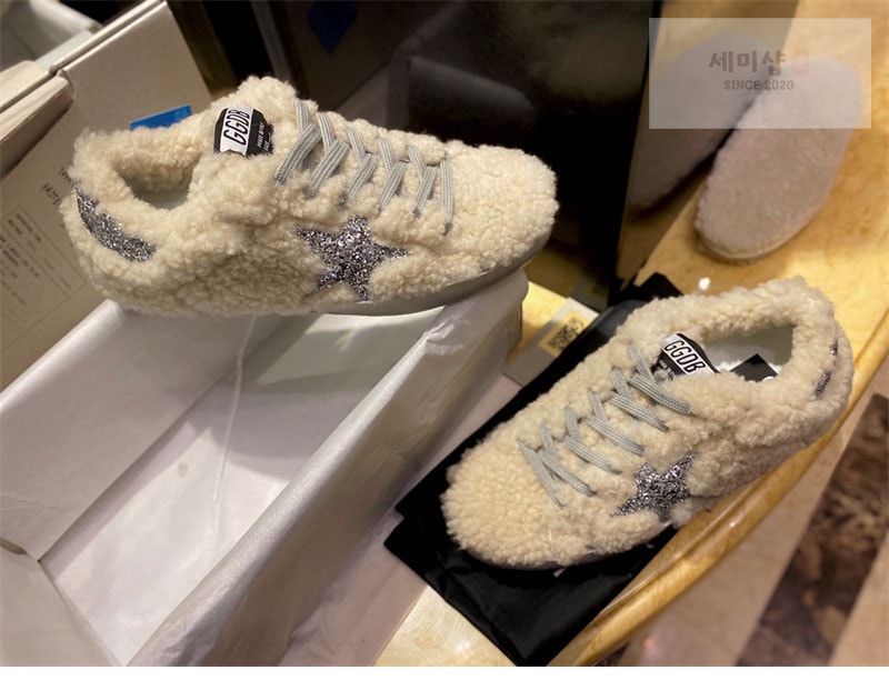 Golden Goose 골든구스 슈퍼스타 시어링 패널 글리터 스니커즈 신발 7번 이미지