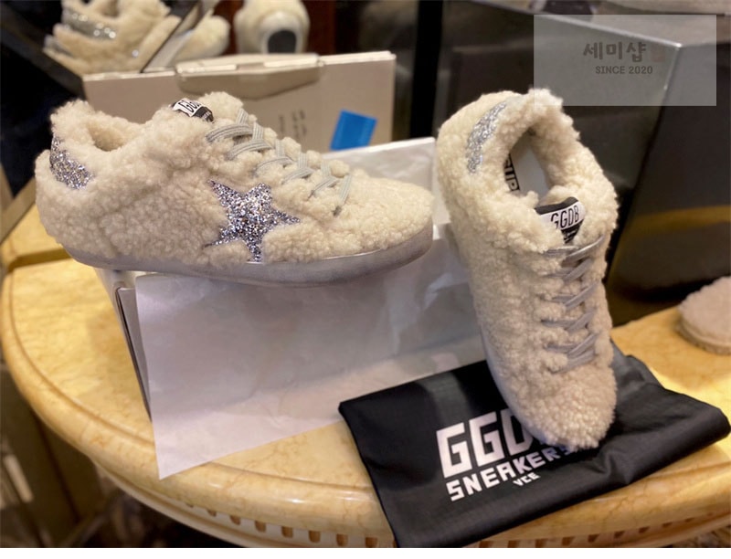 Golden Goose 골든구스 슈퍼스타 시어링 패널 글리터 스니커즈 신발 9번 이미지