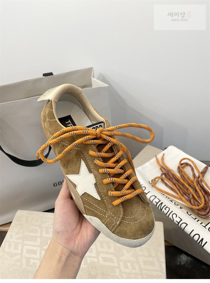 Golden Goose 골든구스 트루스타 스니커즈 레플리카 18번 이미지 - 신발 | 세미샵 레플리카 사이트