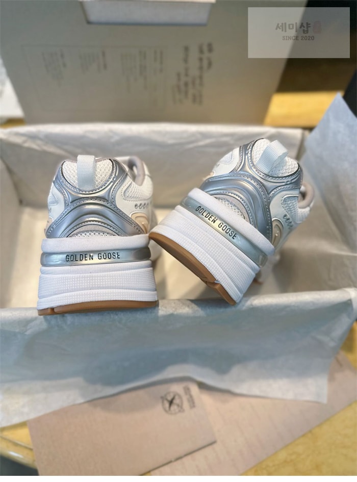 Golden Goose 골든구스 DB 라이트스타 운동화 레플리카 10번 이미지 - 신발 | 세미샵 레플리카 사이트
