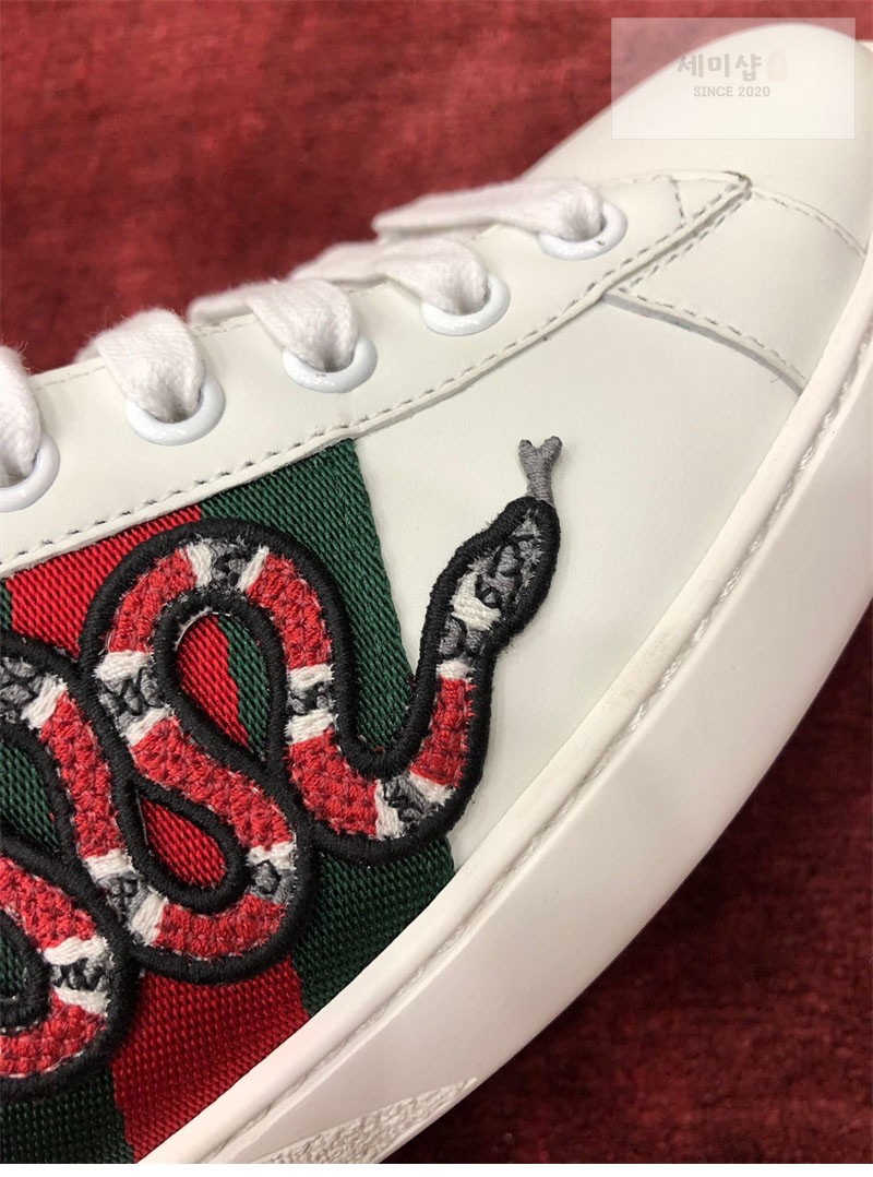 Gucci 구찌 에이스 스니커즈 스네이크 자수 남성용 신발 4번 이미지
