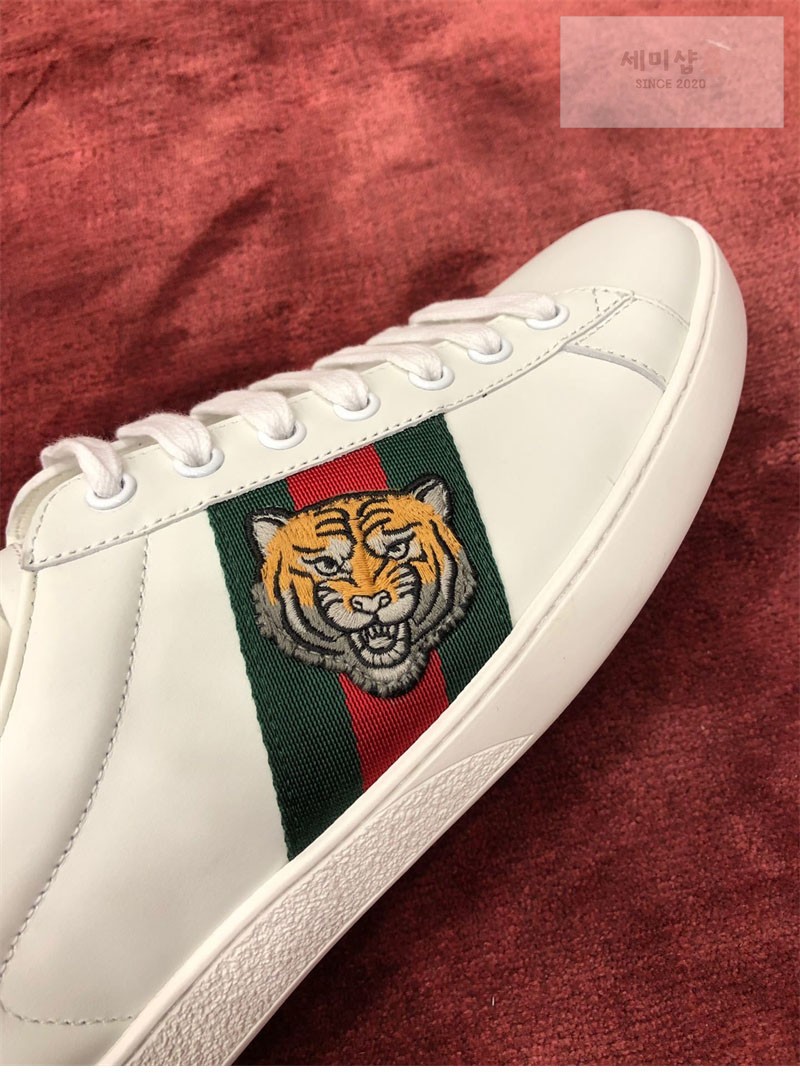 Gucci 구찌 에이스 스니커즈 타이거 자수 남성용 신발 4번 이미지