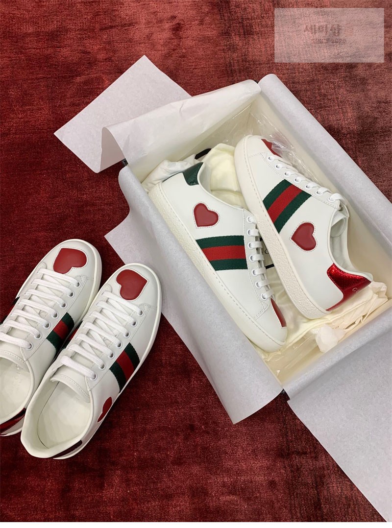 Gucci 구찌 에이스 스니커즈 하트 패치 여성용 신발 2번 이미지