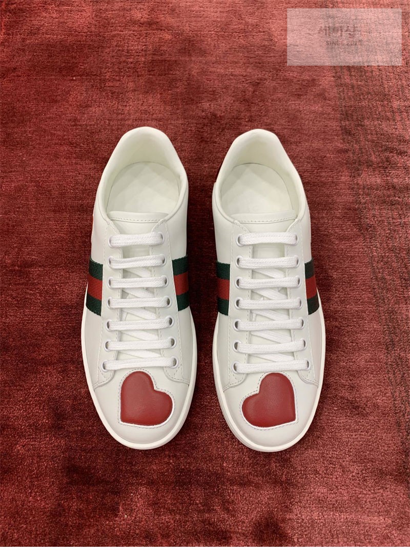Gucci 구찌 에이스 스니커즈 하트 패치 여성용 신발 5번 이미지