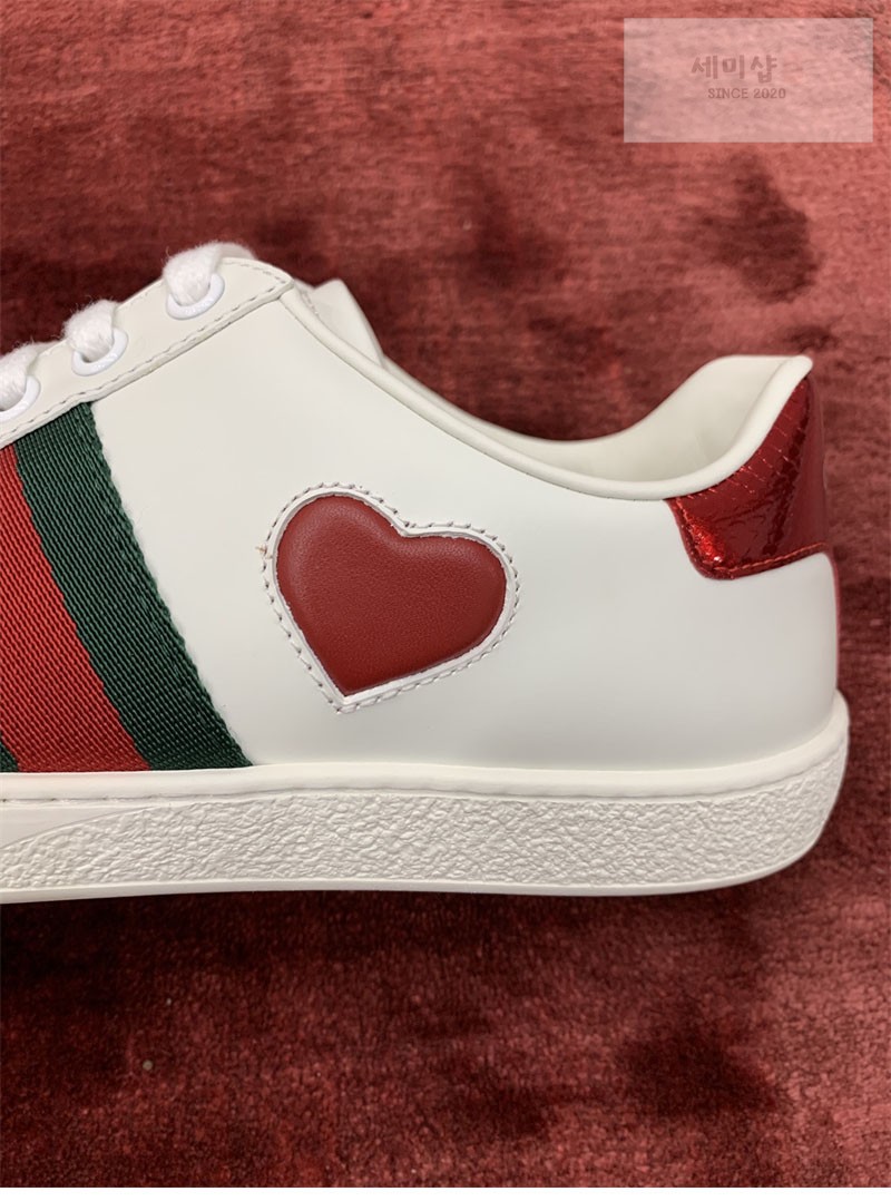 Gucci 구찌 에이스 스니커즈 하트 패치 여성용 신발 6번 이미지