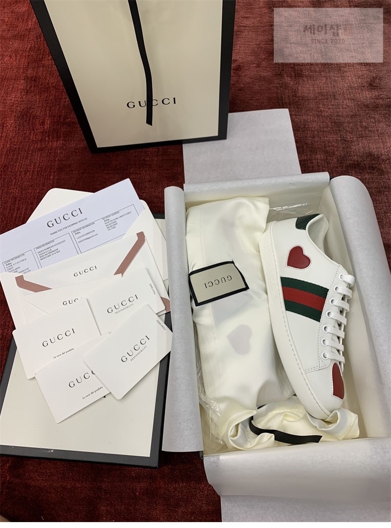 Gucci 구찌 에이스 스니커즈 하트 패치 여성용 신발 8번 이미지