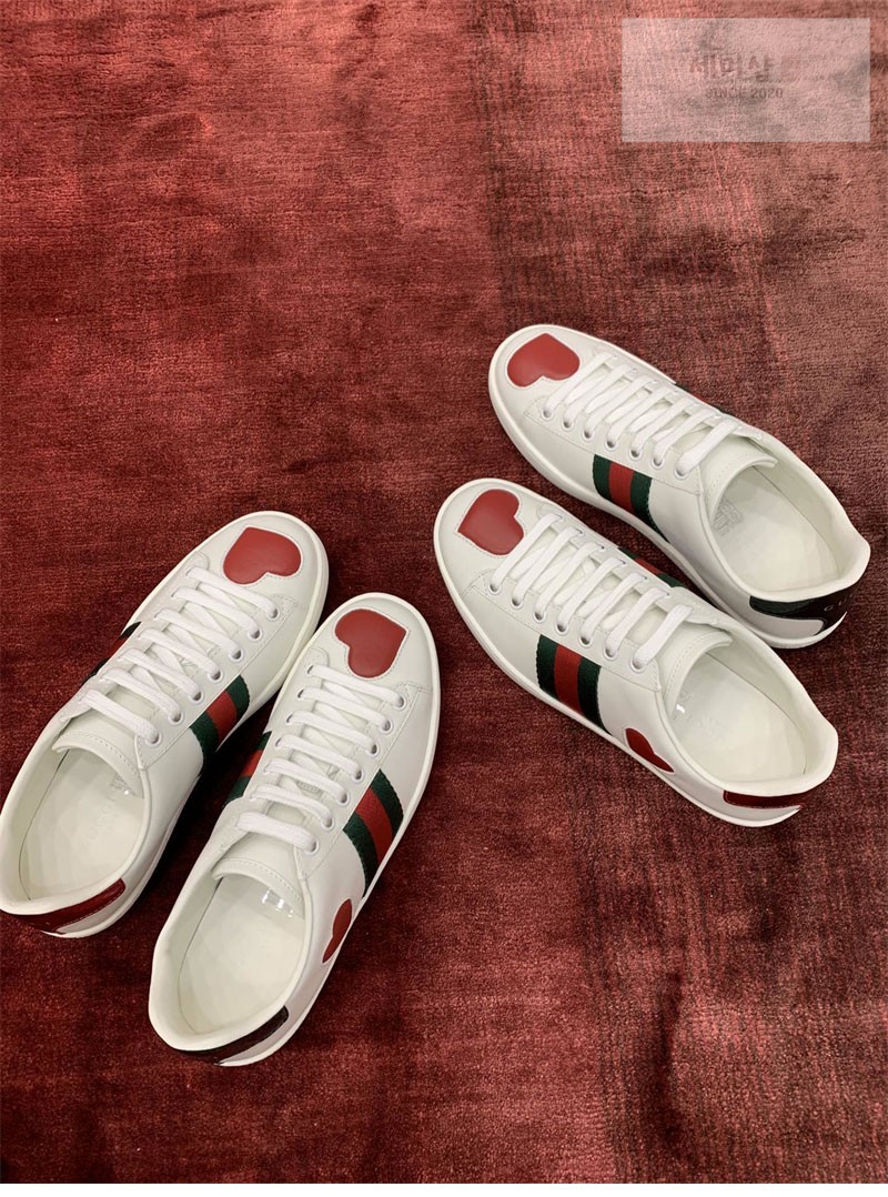 Gucci 구찌 에이스 스니커즈 하트 패치 여성용 신발 9번 이미지