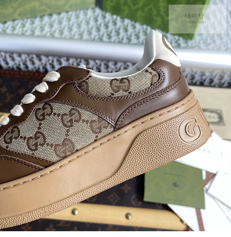 Gucci 구찌 GG 캔버스 스니커즈 브라운 GG 수프림 레플리카 8번 이미지 - 신발 | 세미샵 레플리카 사이트