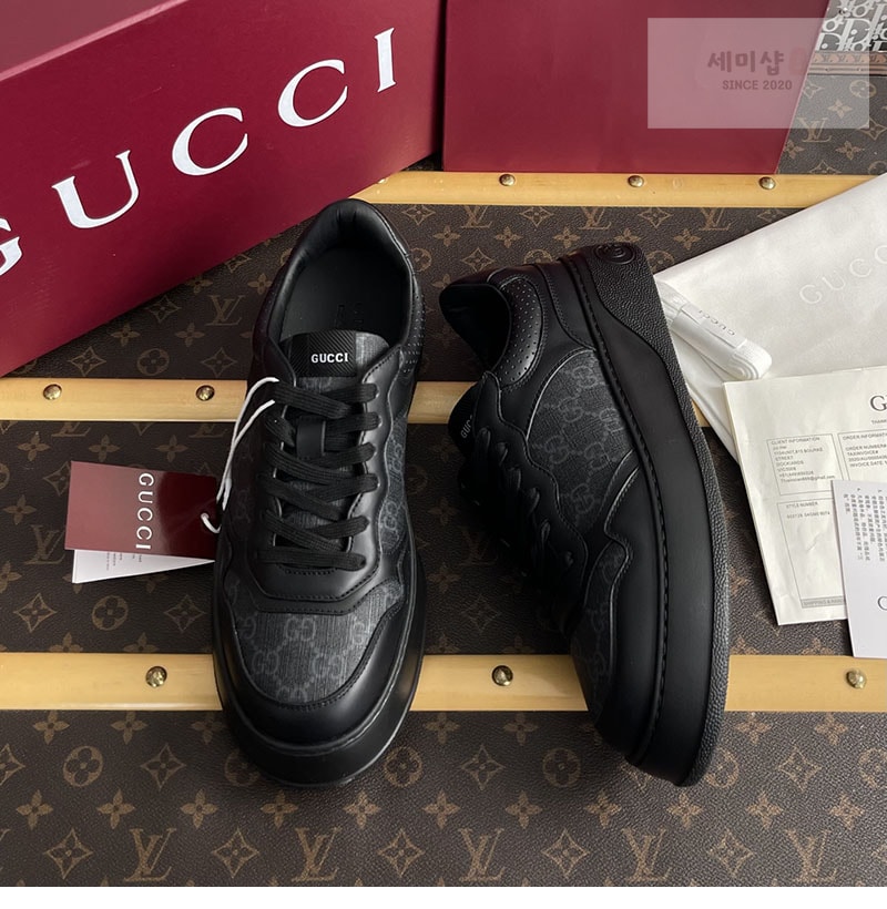 Gucci 구찌 GG 캔버스 스니커즈 블랙 GG 수프림 레플리카 4번 이미지 - 신발 | 세미샵 레플리카 사이트