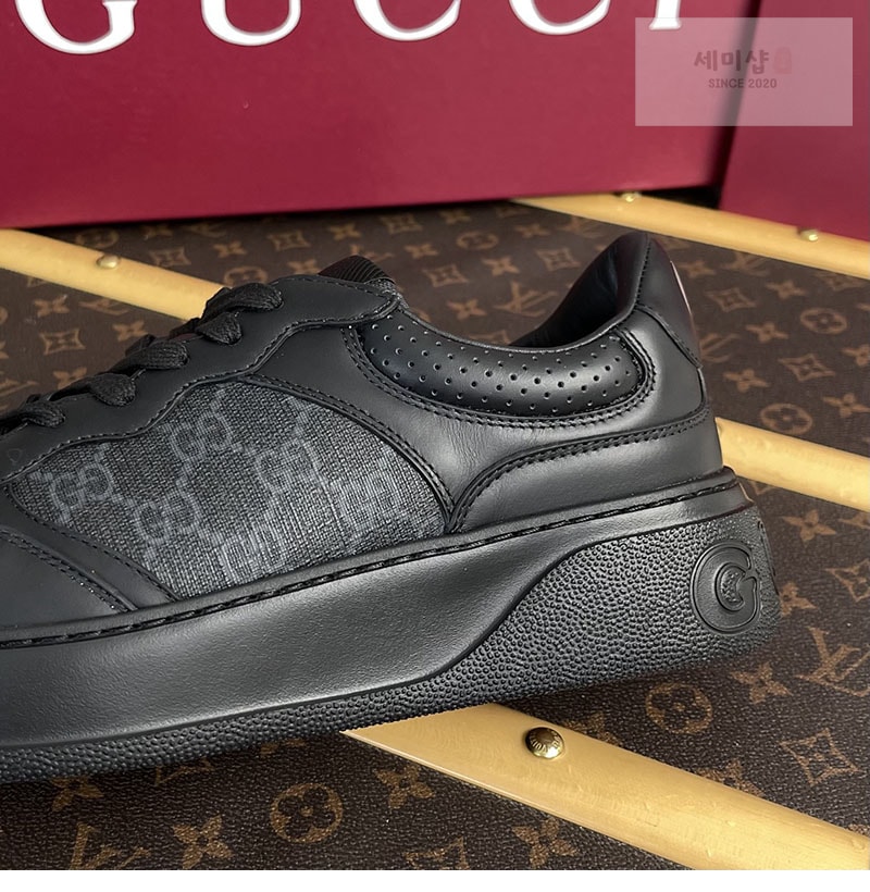 Gucci 구찌 GG 캔버스 스니커즈 블랙 GG 수프림 레플리카 9번 이미지 - 신발 | 세미샵 레플리카 사이트