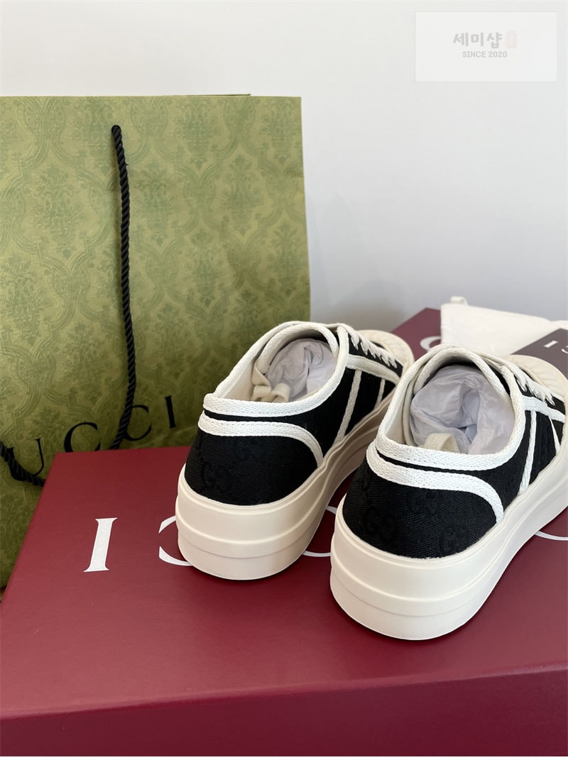 Gucci 구찌 GG 캔버스 여성 청키 스니커즈 화이트 신발 8번 이미지