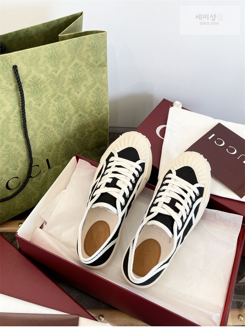 Gucci 구찌 GG 캔버스 여성 청키 스니커즈 화이트 신발 9번 이미지