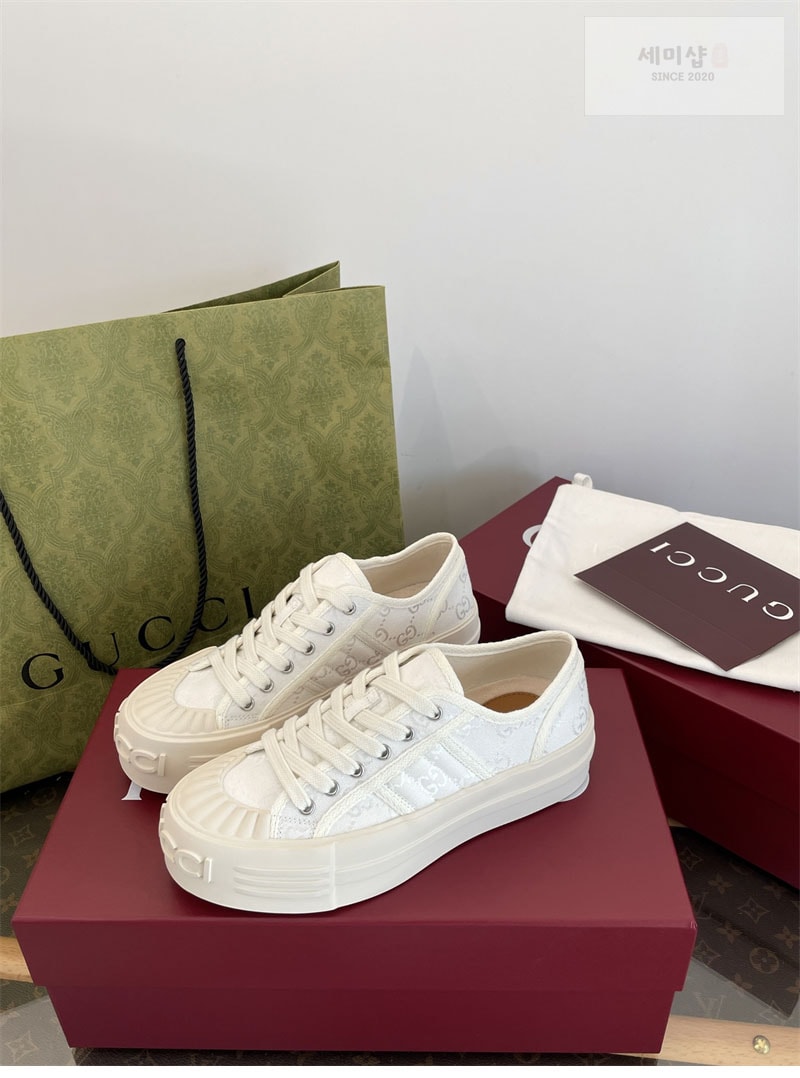 Gucci 구찌 GG 캔버스 여성 청키 스니커즈 화이트 신발 10번 이미지