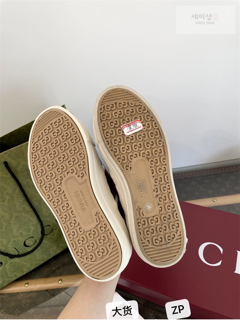 Gucci 구찌 GG 캔버스 여성 청키 스니커즈 화이트 신발 19번 이미지