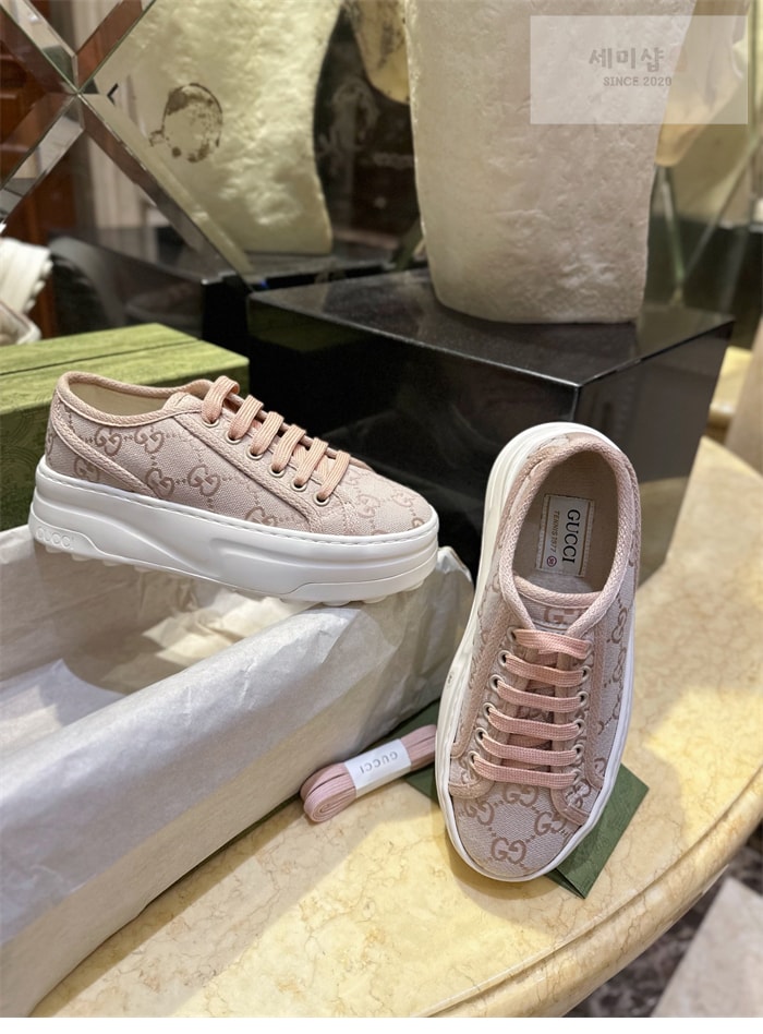 Gucci 구찌 GG 캔버스 1977 테니스 청키 솔 스니커즈 신발 7번 이미지