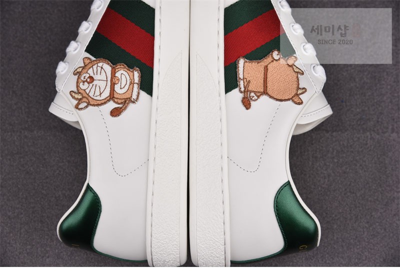 Gucci 구찌 x 도라에몽 에이스 스니커즈 도라에몽 신발 14번 이미지